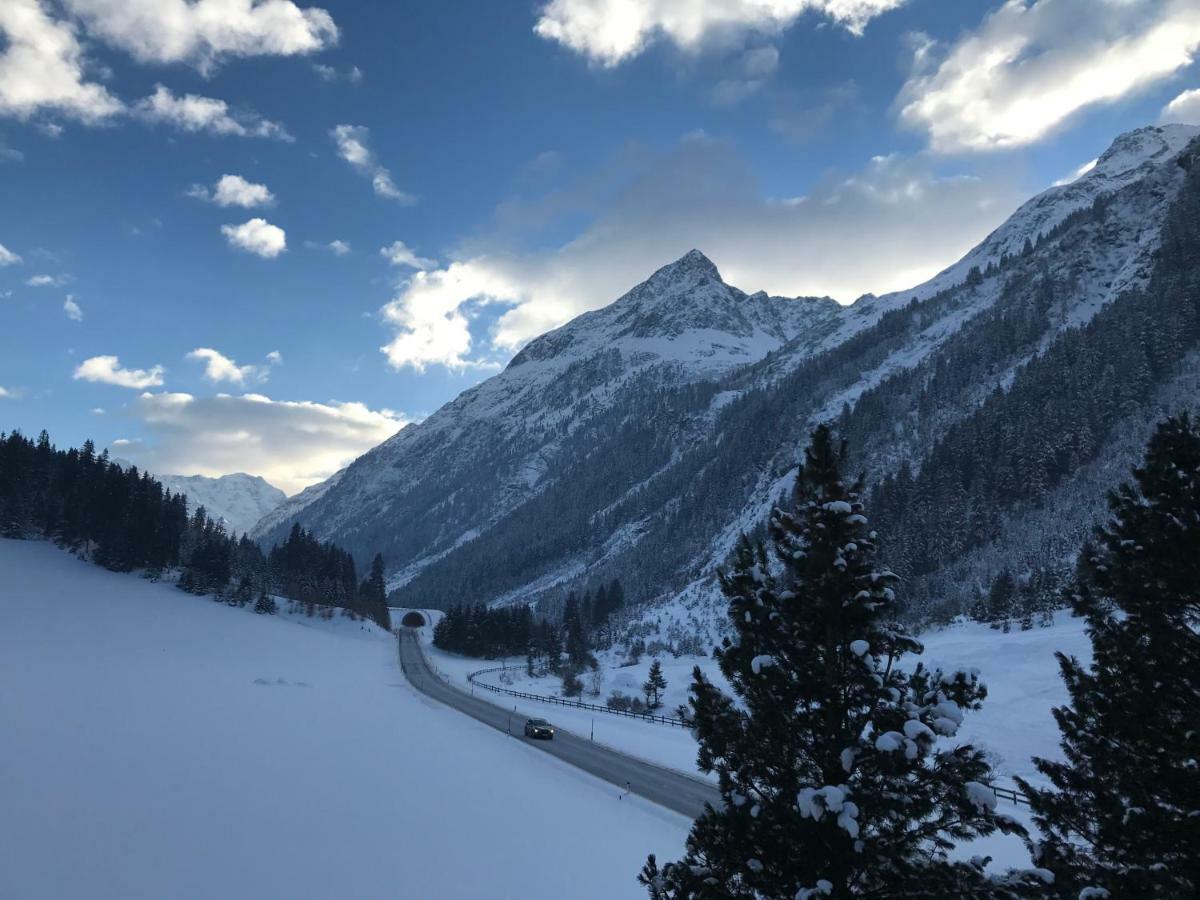 Appartements Dobler - S'Darhuam Sankt Leonhard im Pitztal Exterior foto