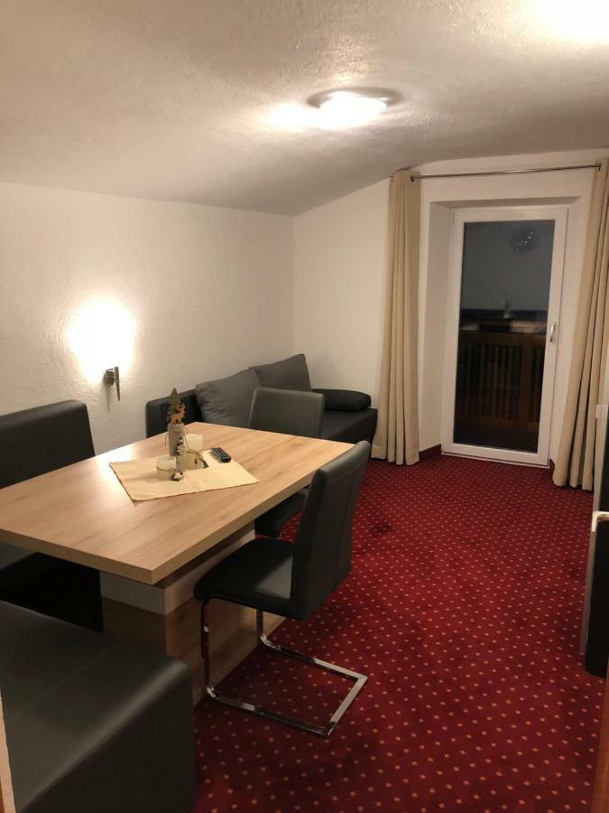 Appartements Dobler - S'Darhuam Sankt Leonhard im Pitztal Exterior foto